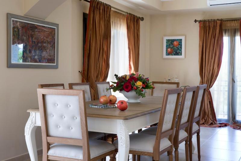 Avra Private Suites - image 13