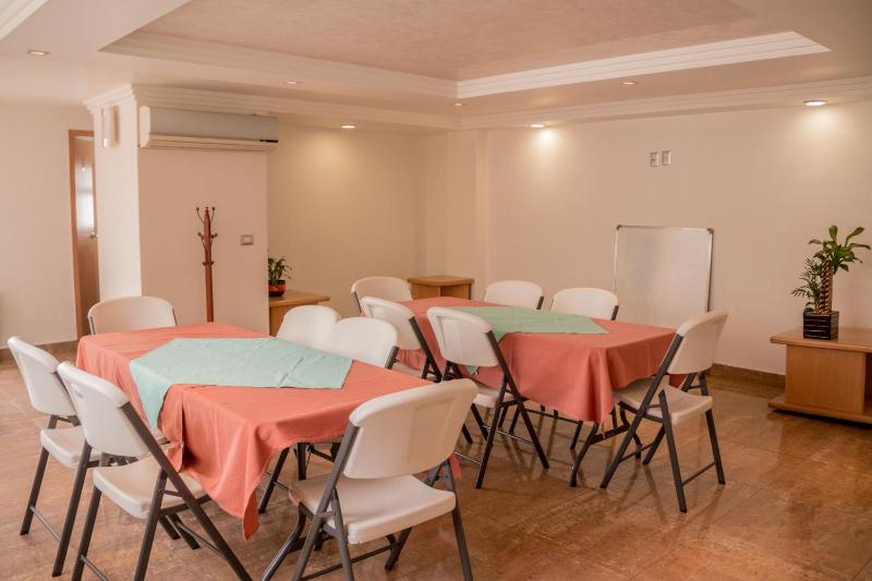 Hotel Milan CDMX - image 10