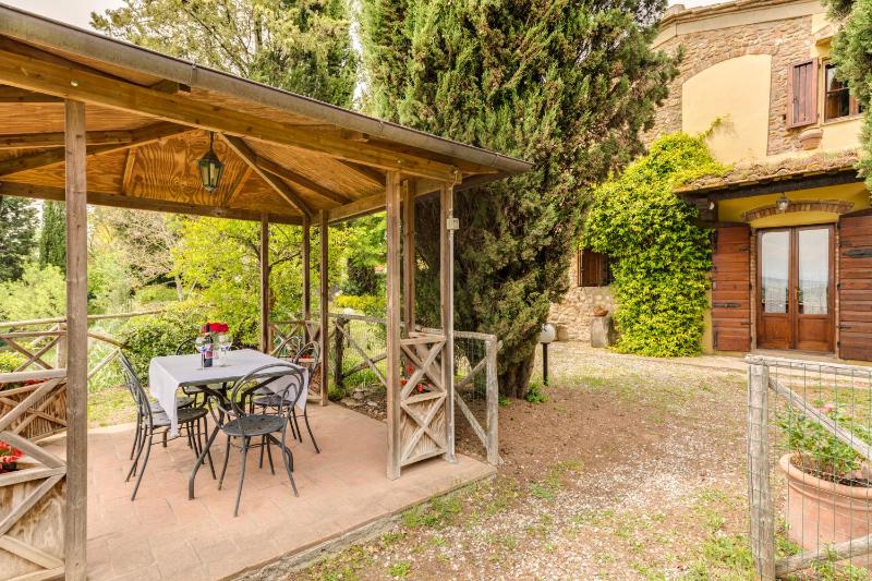 Two-Bedroom Apartment with Private Garden image 4