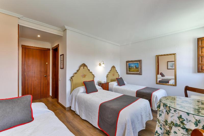Triple Room image 4
