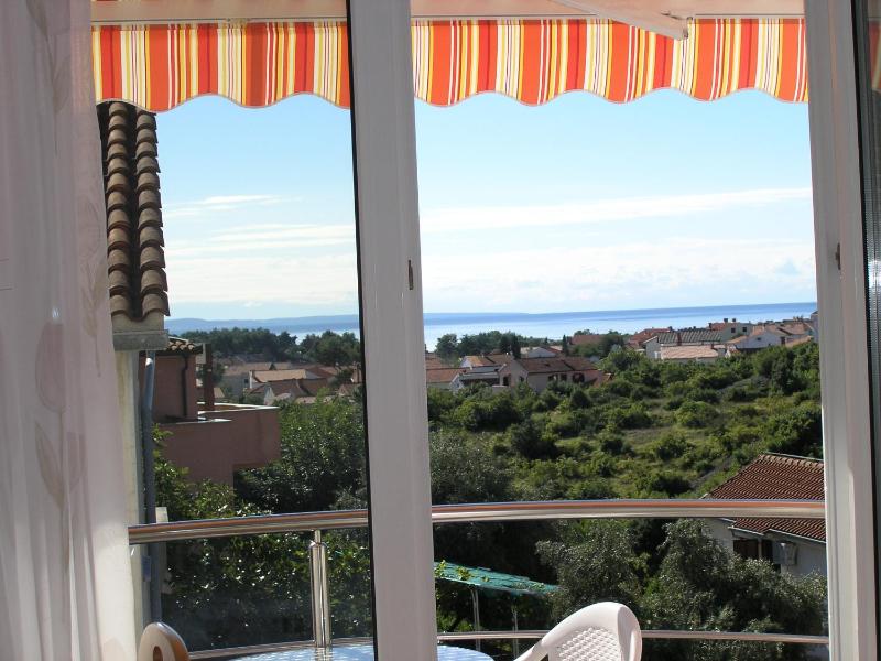 Studio Apartment with Sea View image 1