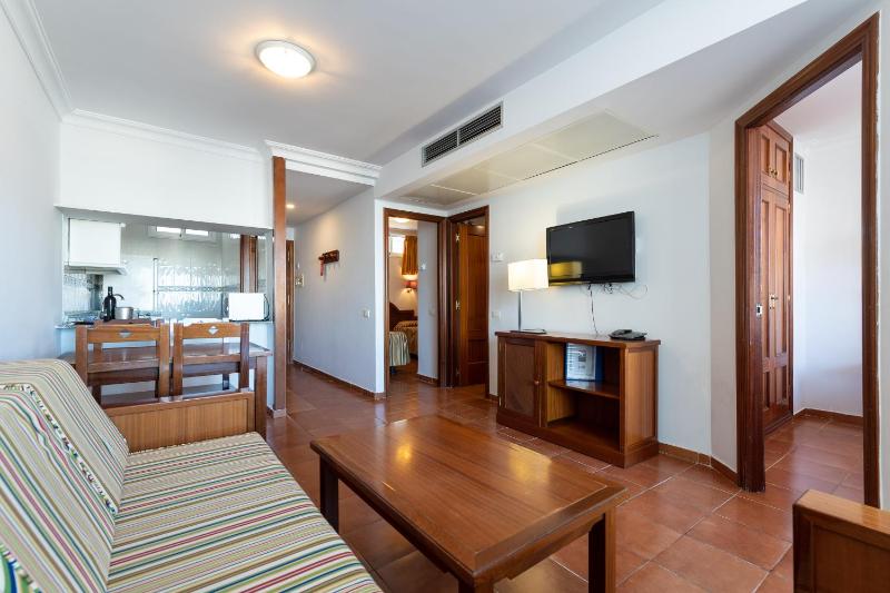 TC Apartamentos Dorotea - image 15
