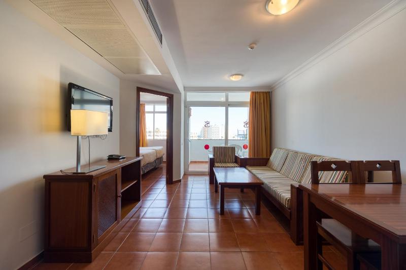 TC Apartamentos Dorotea - image 45