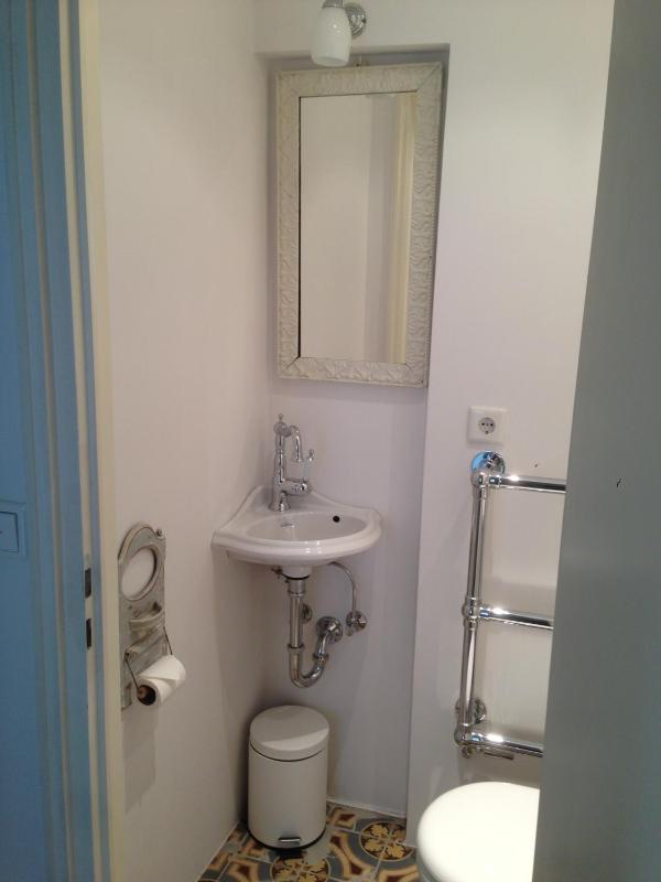 2-Room-Apartment with Balcony and River View - Osterdeich 23 image 3