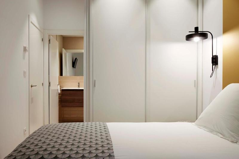 Avenida Suite by FeelFree Rentals - image 9