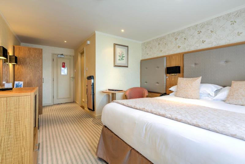 Double Room with Balcony image 1