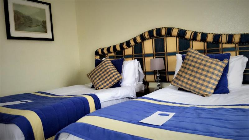 Twin Room image 1