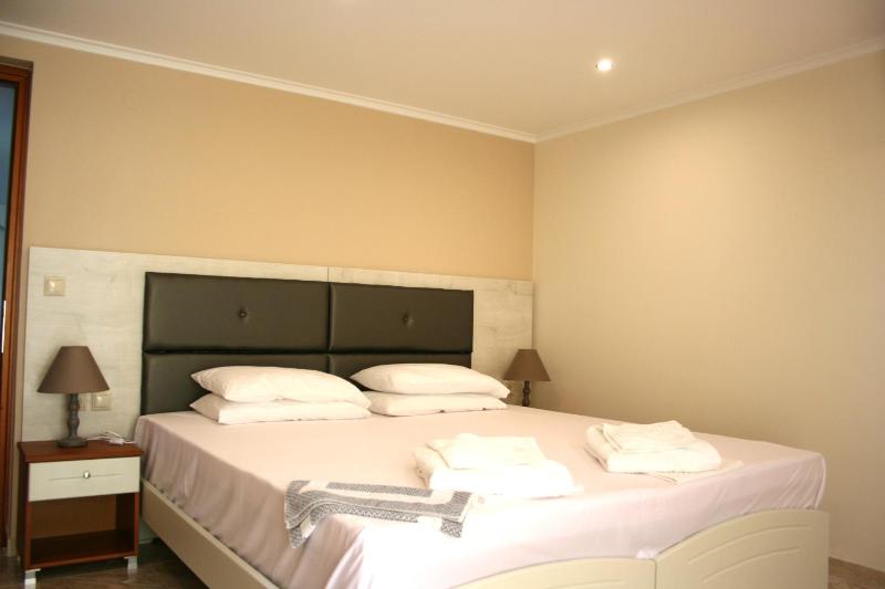 Family Suite with Balcony image 1