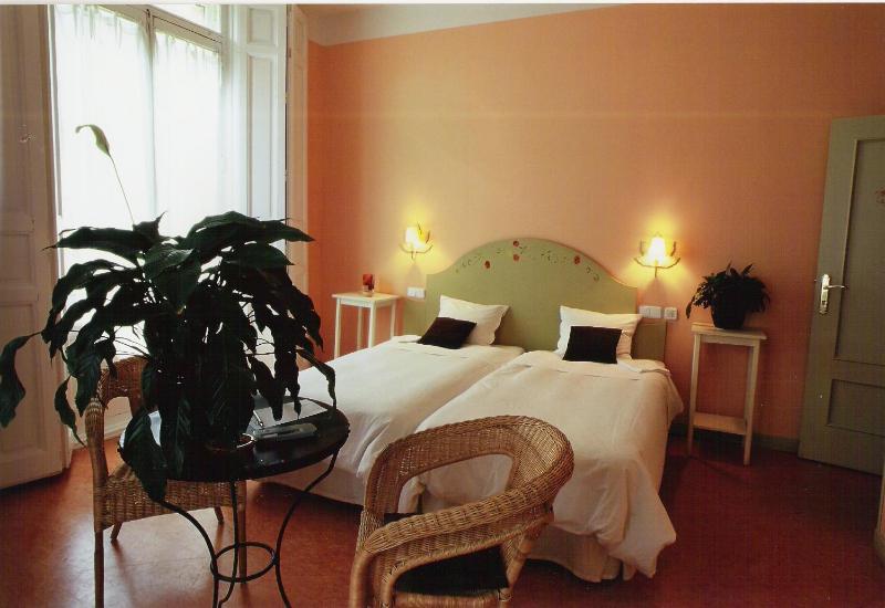 Double or Twin Room image 3