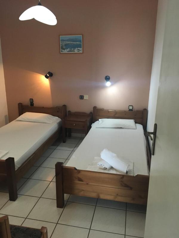Quadruple Room with Sea View image 3
