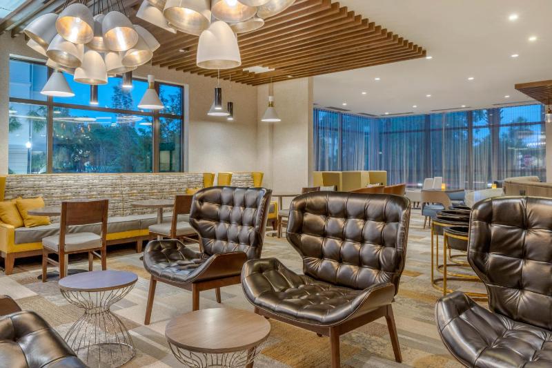 DoubleTree by Hilton Charleston Riverview - image 42