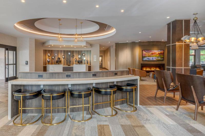 DoubleTree by Hilton Charleston Riverview - image 17