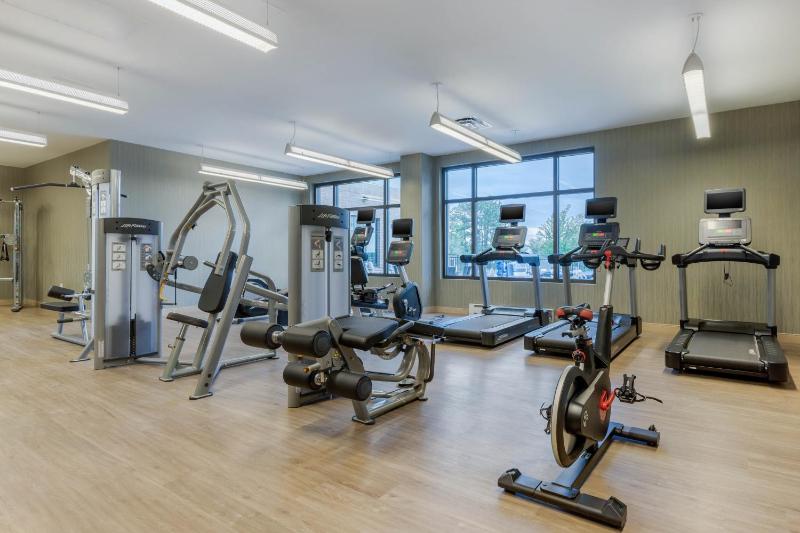 DoubleTree by Hilton Charleston Riverview - image 20