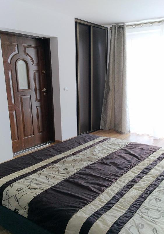 Deluxe Double Room with Balcony image 2