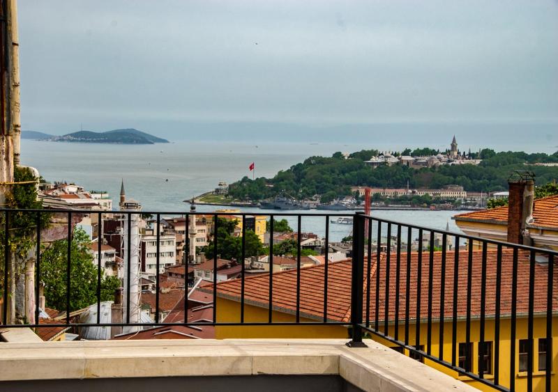 Deluxe Double Room with Balcony and Sea View image 4