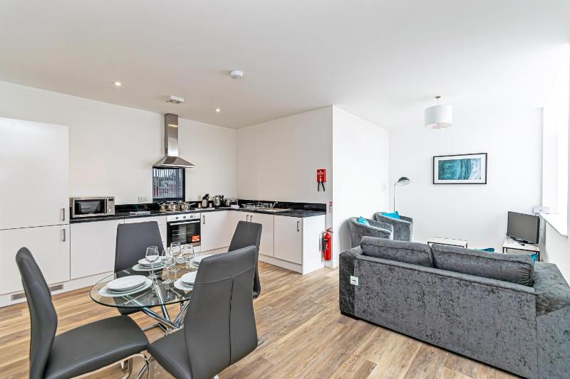 City Suites - image 9