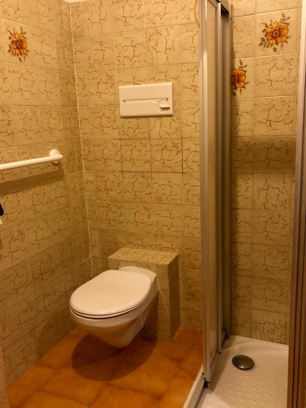 Economy Double or Twin Room image 2