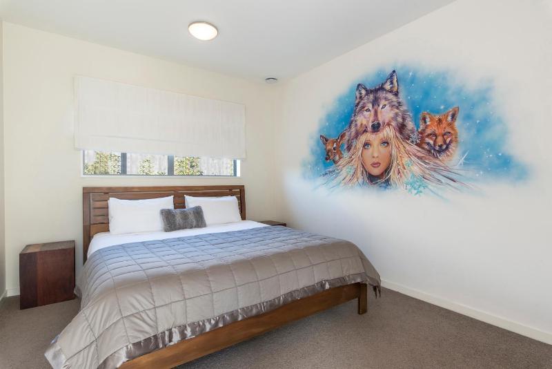 Gucci House - image 9
