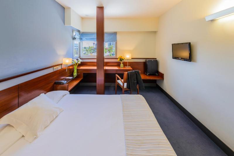 Single Room image 1