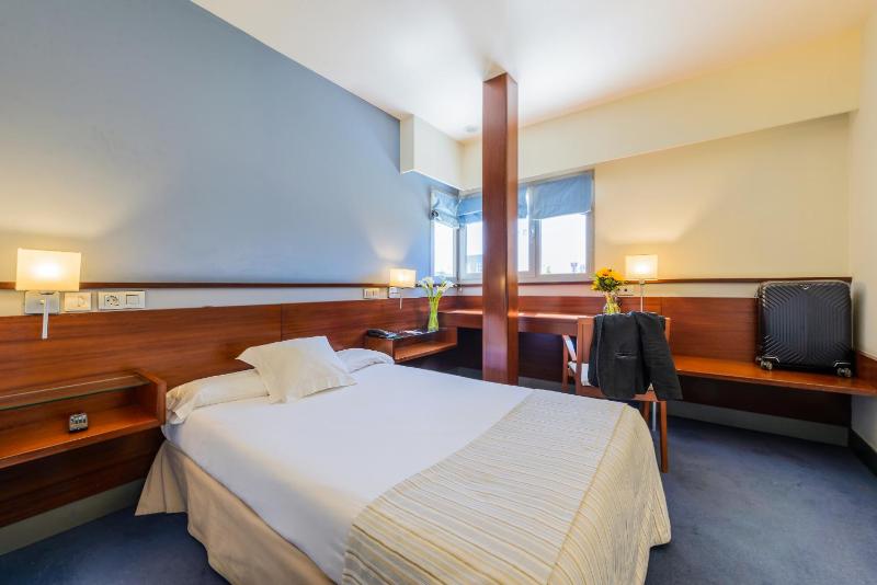 Single Room image 4