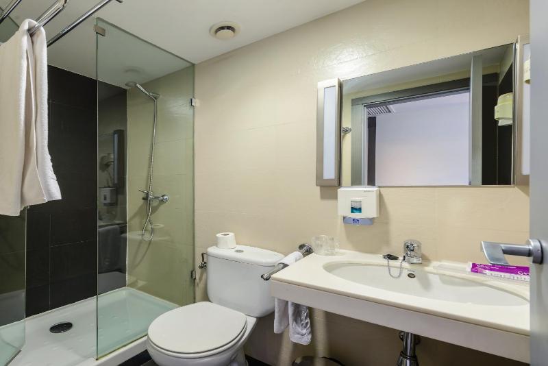 Single Room image 2