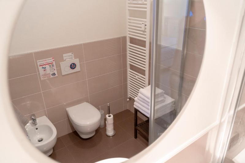 Triple Room with Balcony image 2
