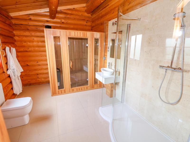 Holiday Home image 2