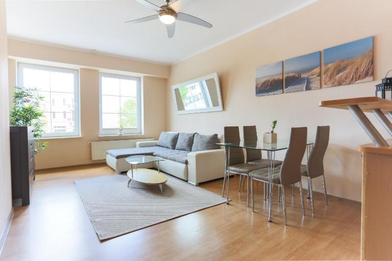 One-Bedroom Apartment image 1