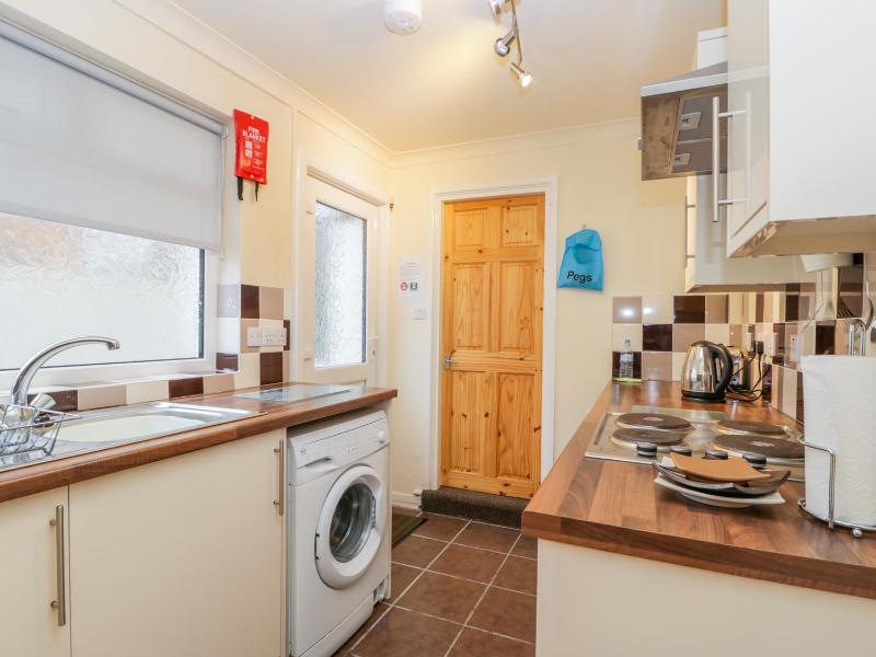 18 Howard Street - image 7