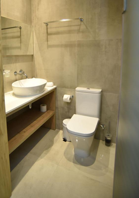 Triple Room with Courtyard View image 2