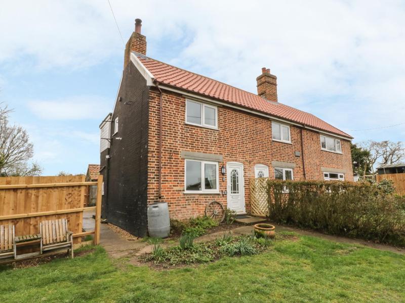 2 Hillside Cottages Kirton - image 5