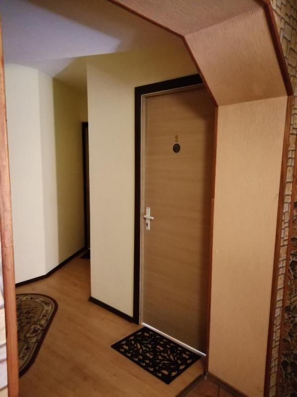 Family Room image 2