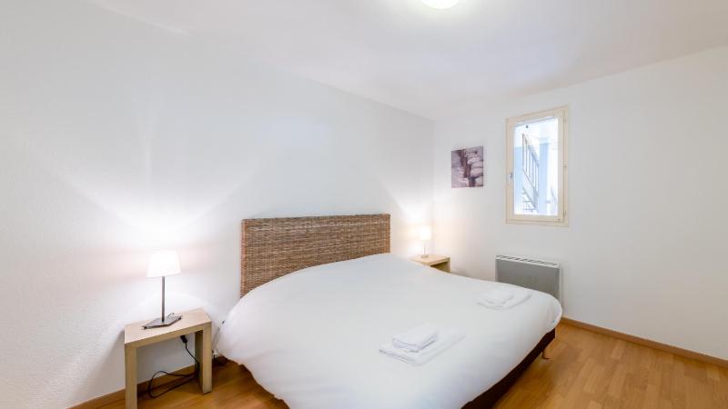 Two-Bedroom Apartment (5 Adults) - Disability Access image 4