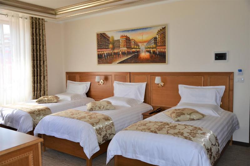 Triple Room image 1