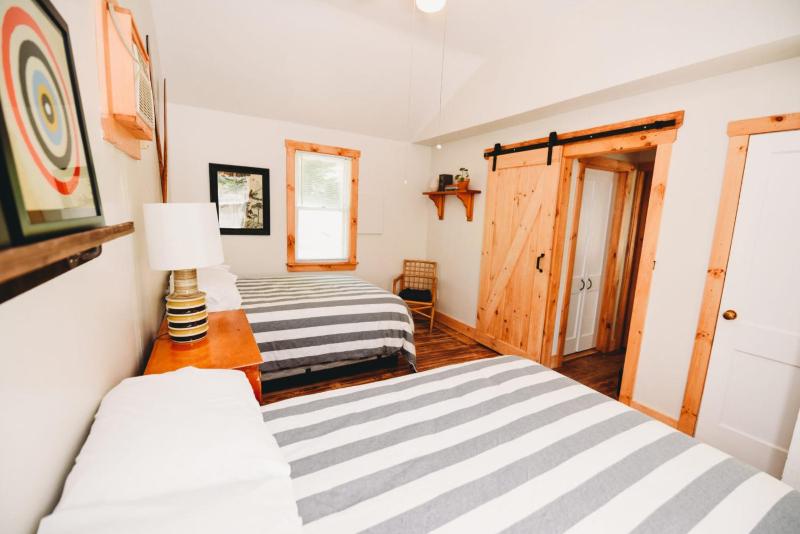 Double Room image 2