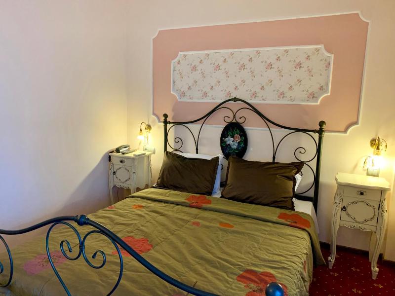 Budget Double Room image 2
