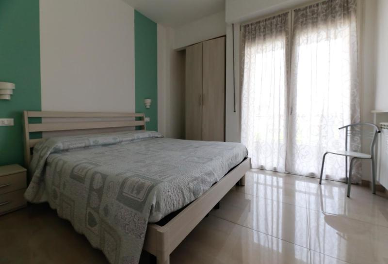 Apartment with Lake View image 4