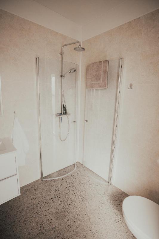 Double or Twin Room with Private Bathroom image 2