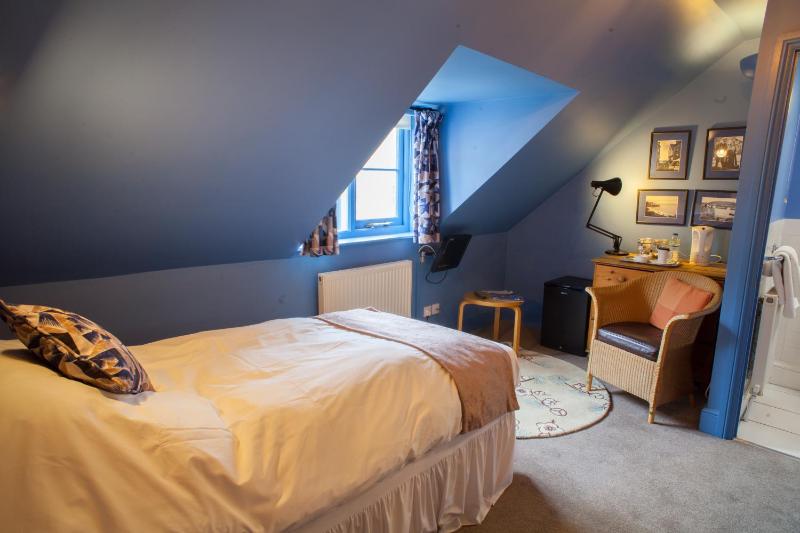 Superior Single Room image 3