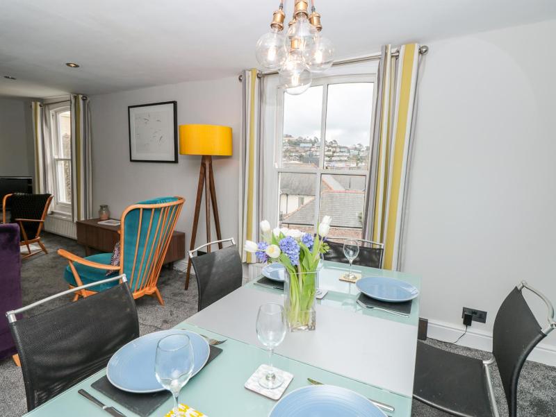 Apartment image 3