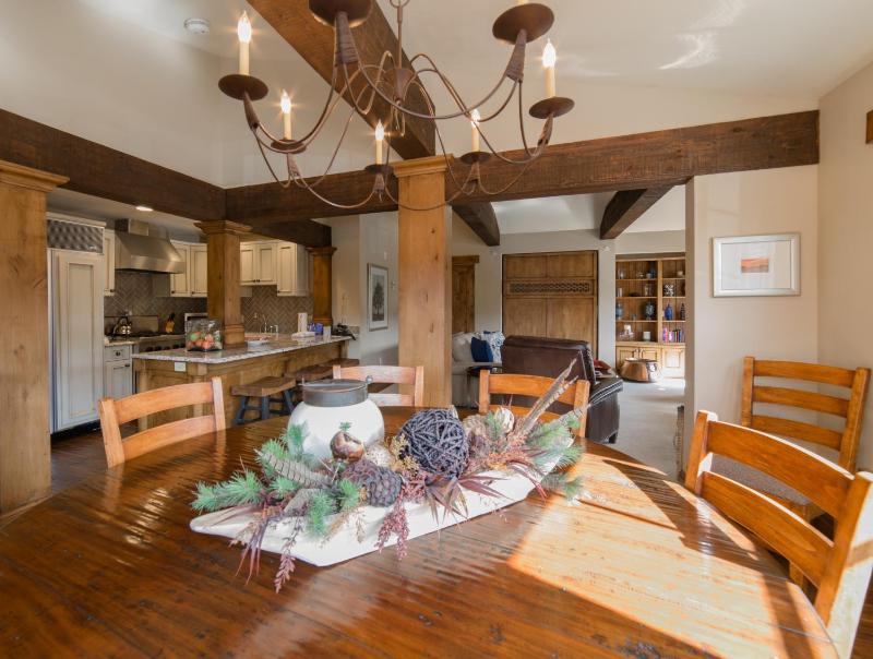 One-Bedroom Suite image 3