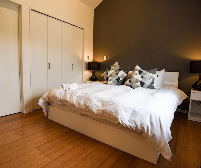 Holly House - image 45