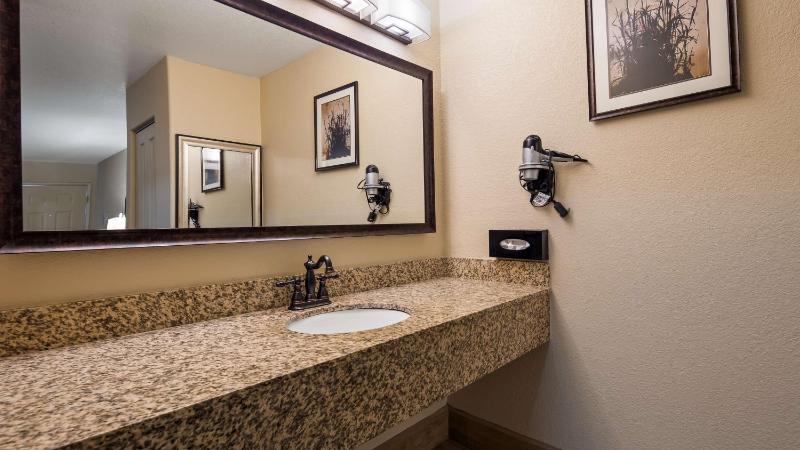 King Room - Non-Smoking image 1