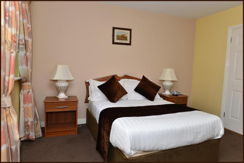 Double Room image 2