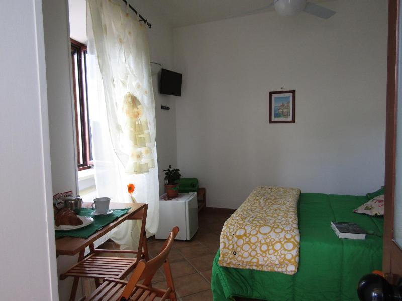 Standard  Double Room image 3
