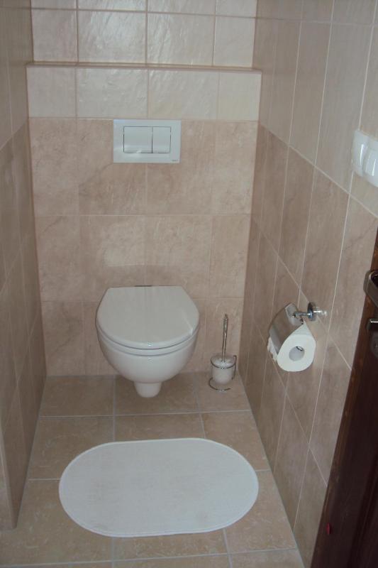 Quadruple Room image 3