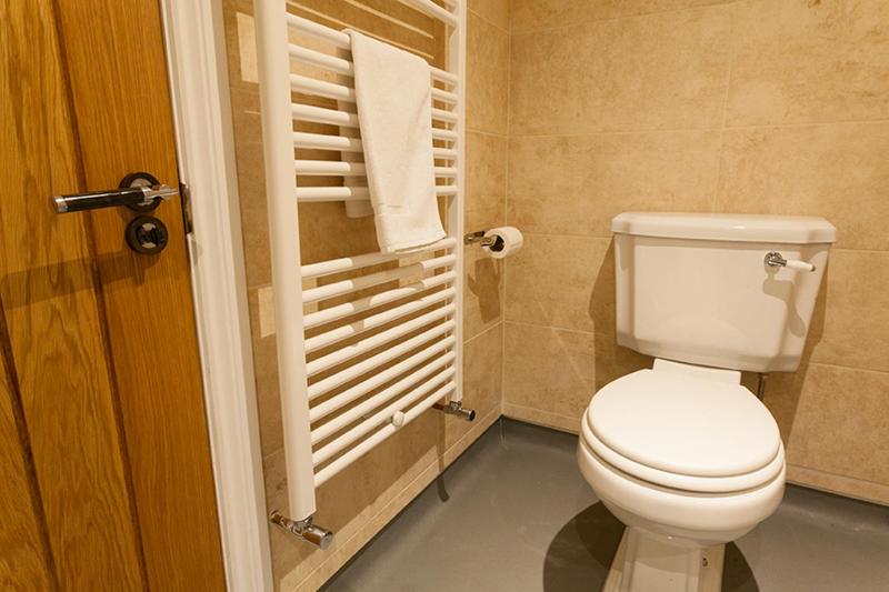 Single Room with Private Bathroom image 3