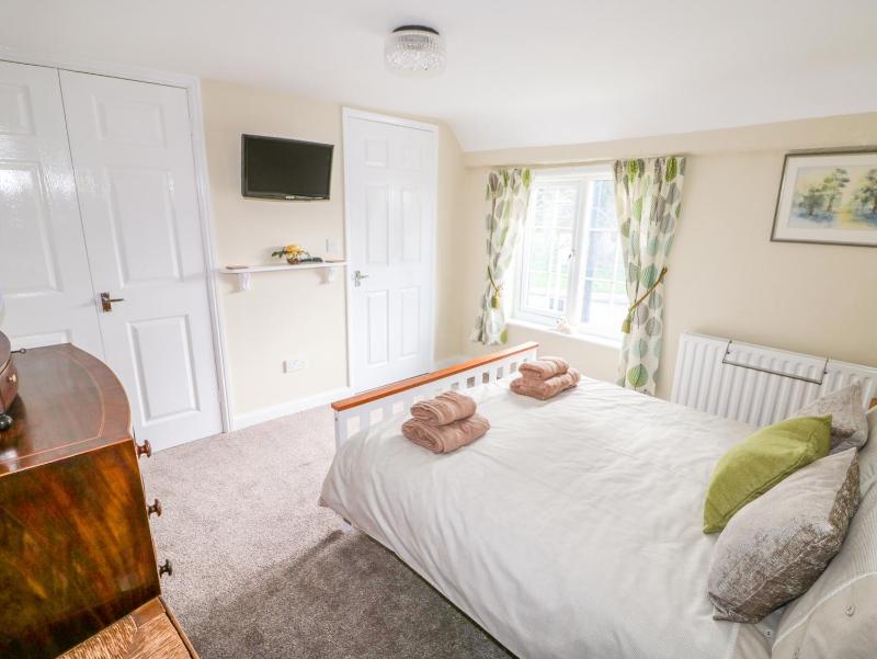 The Cottage - image 5