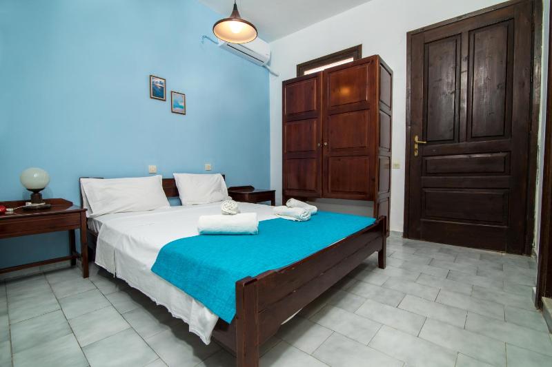 Studio with Sea View image 1