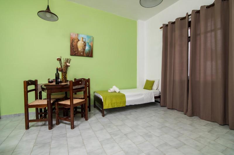 Studio with Sea View image 3